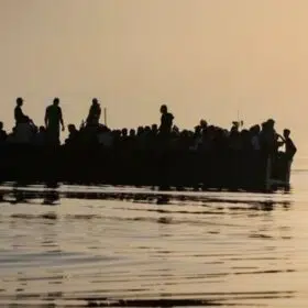 واژگونی قایق مهاجران غیر قانونی