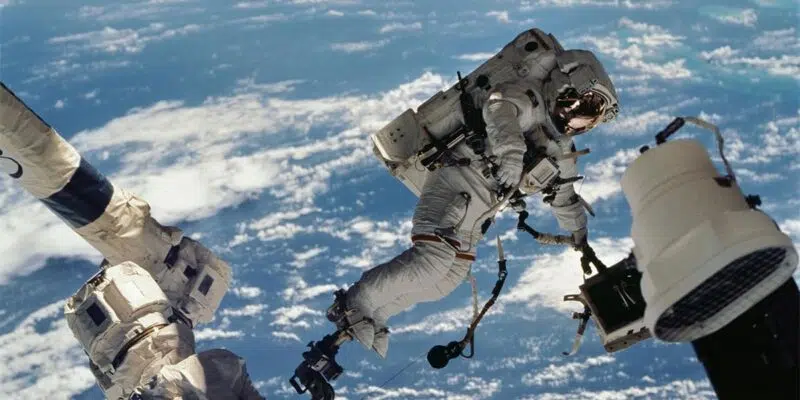پناه گرفتن فضانوردان در ایستگاه فضایی بین‌المللی
